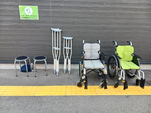 松田住宅クリニック　クリニック　マツダメディカルマーケット　メディカル　キッズ　フェスタ　フェス　春休み　地域　子ども　医療　命　イベント　車いす　松葉杖　体験　看護　聴診器　救急医療　救急　心肺蘇生　腹腔鏡手術