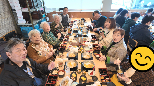 京都　京都嵐山　紅葉ツアー　車いすツアー　高齢者旅行　日帰り旅行　デイサービス旅行　旅行の楽しさ　学生との繋がり　学生の学び