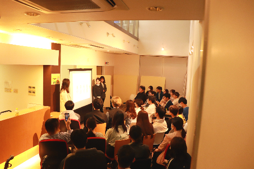 近畿大学　近畿大学建築学部　あきばこ家　カフェ　カフェスペース　グループワーク　株式会社メディケア・リハビリ　大阪府　大阪府大東市　訪問看護ステーション　児童発達支援　放課後等デイサービス