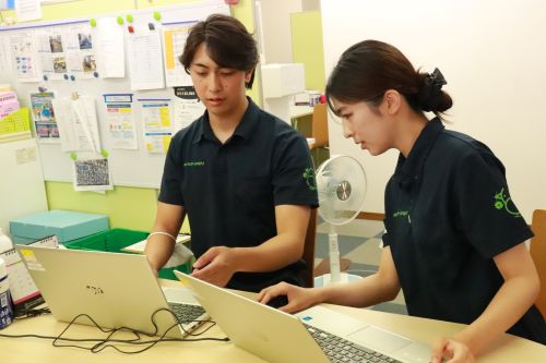 採用　リファラル　リファラル採用　友人　友人紹介　紹介　入社　転職活動　転職　訪問看護　訪看　訪問リハビリ　訪問リハ　理学療法士　作業療法士　言語聴覚士　看護師　専門職　就職活動　就活