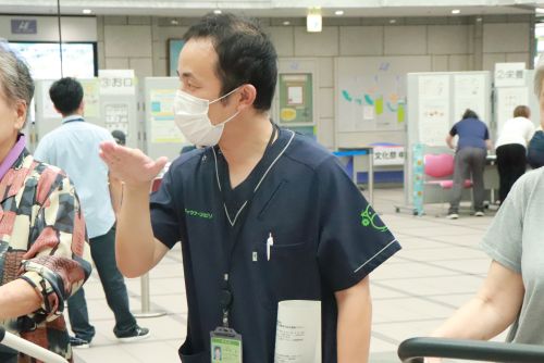 大阪府　羽曳野市　大阪　羽曳野　介護　予防　講演会　介護予防　講演　運動　体験　身体測定　体力年齢　健康づくり　健康　高齢者　地域　イベント
