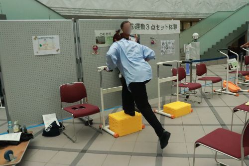 大阪府　羽曳野市　大阪　羽曳野　介護　予防　講演会　介護予防　講演　運動　体験　身体測定　体力年齢　健康づくり　健康　高齢者　地域　イベント