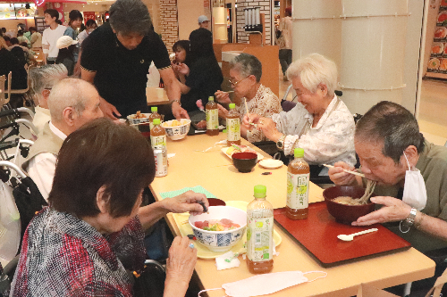 旅行事業　福祉タクシー　福祉旅行　障害者旅行　障害児旅行　大阪府大東市　大東市　海遊館　水族館　デイサービス　日帰りツアー　日帰り　旅行　日帰り旅行