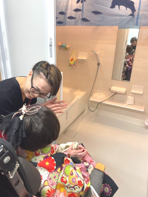 障害児着付け 着付けサービス 晴れ姿を 晴れ舞台に 一生に一度 重症心身障害児 医療的ケア児 家族の思い出 東大阪市 大阪府東大阪市 看護師 理学療法士 作業療法士 言語聴覚士 児童指導員 保育士