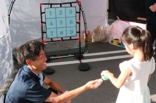 マツダメディカル 祭り お祭り 花火 ビンゴ 景品 マジックナイン ブース 地域 夏祭り 夏休み 体験 花火大会 ビンゴ大会 イベント つながり メディケア・リハビリ メディケアリハビリ 訪問看護ステーション 訪看 宇治 JoyPursuit