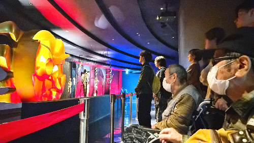 万博記念公園 学生とコラボ 大阪府吹田市 大阪府大東市 大阪商業大学 米盛ゼミ 旅行 日帰り旅行 車いす旅行 訪問看護ステーション