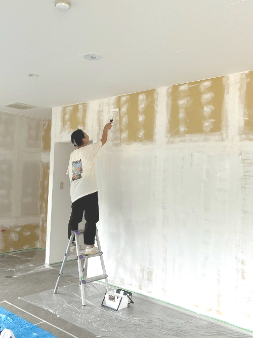 大阪府大東市 大阪府大東市三住町 カフェOPEN 学生と一緒に 学生と取り組んだプロジェクト カフェプロジェクト 温かみ溢れる室内 カフェのインテリア おしゃれなカフェ