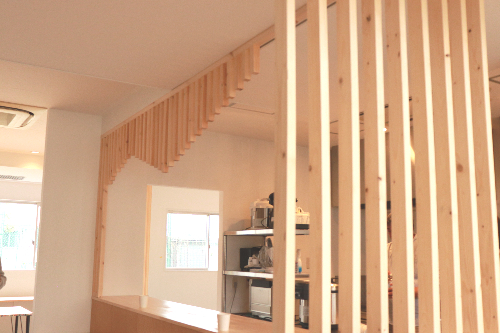 大阪府大東市 大阪府大東市三住町 カフェOPEN 学生と一緒に 学生と取り組んだプロジェクト カフェプロジェクト 温かみ溢れる室内 カフェのインテリア おしゃれなカフェ